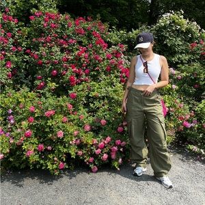 KITH wide leg cargo pant size 27